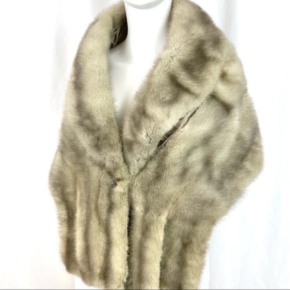 Vintage Accessories - VINTAGE GENUINE SILVER GRAY MINK FUR STOLE